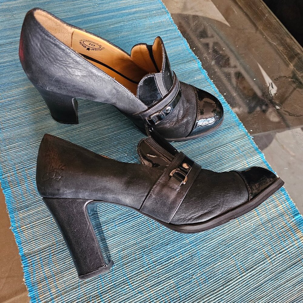 John Fluevog Attic Loafer Pump Carlyne Black Leather Women’s Size 10 HTF 🔥